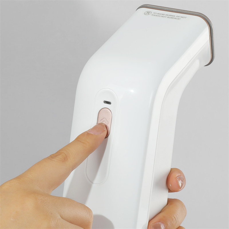 310A  FOLDABLE HANDHELDFABRIC STEAMER